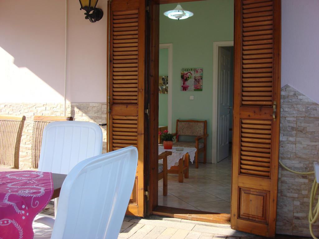 Villa Melina 1 Koinira Habitación foto